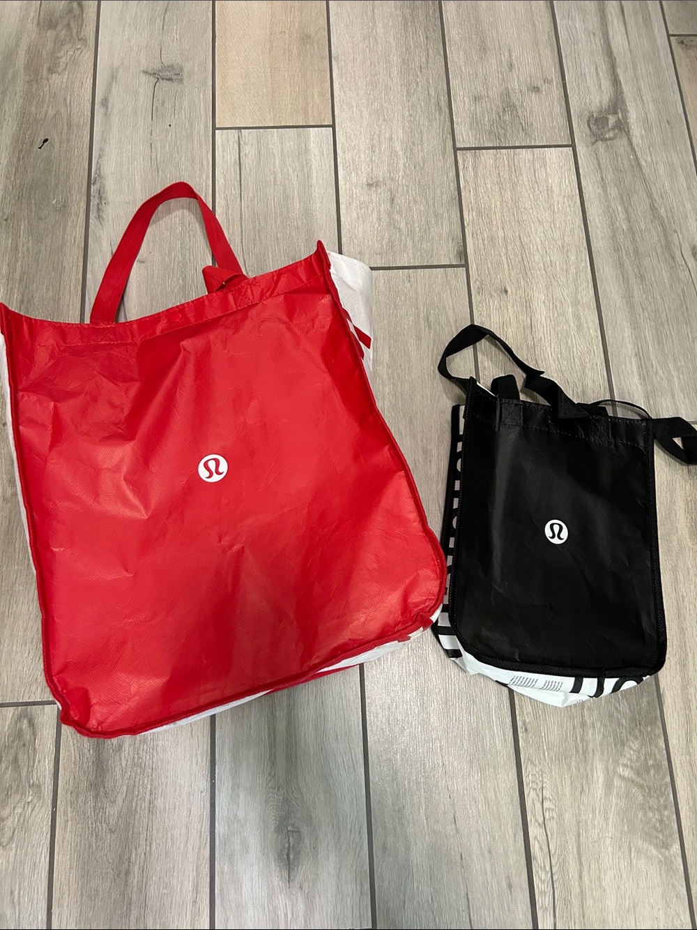 lululemon athletica Red and Black Reusable Tote Set